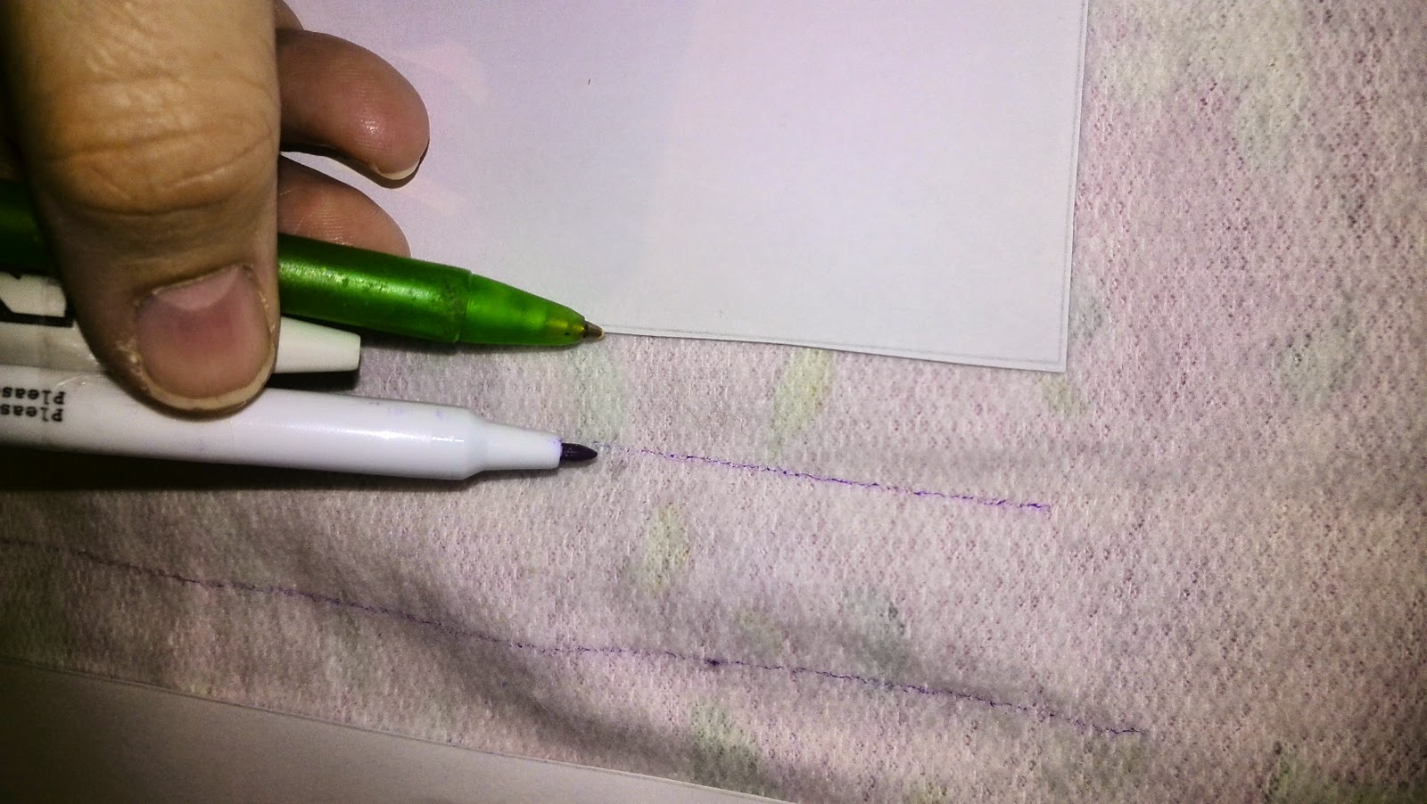 Naadwaarde intekenen langs de patroonrand met een Trickmarker