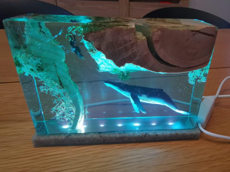Lampe baleine-plongeur terminee vue 2