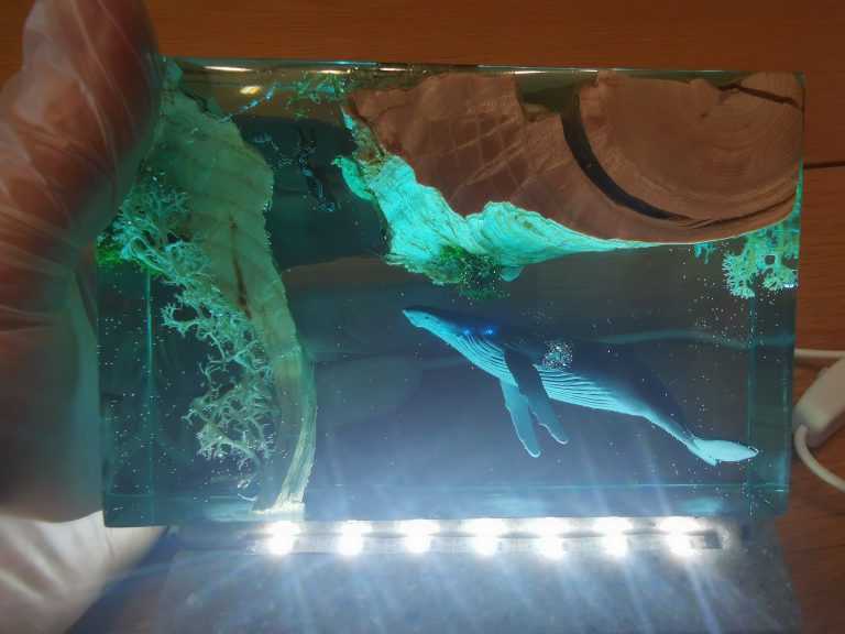 Lampe baleine-plongeur terminee vue 4
