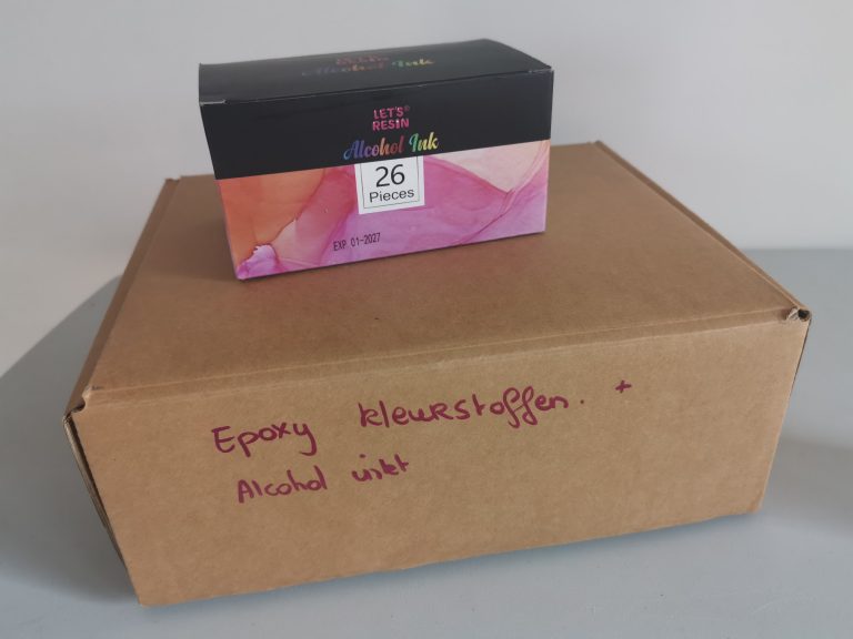 Opbergdozen voor epoxy kleurstoffen en alcohol inkt