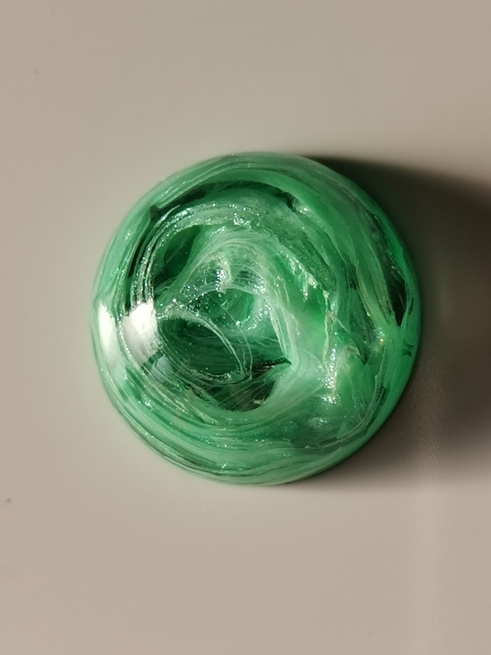 Ronde petri cabochon in mintgroen en wit