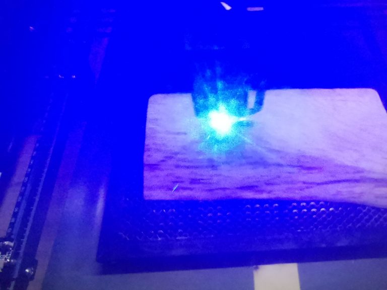 Sculpfun S30 Pro Max in werking