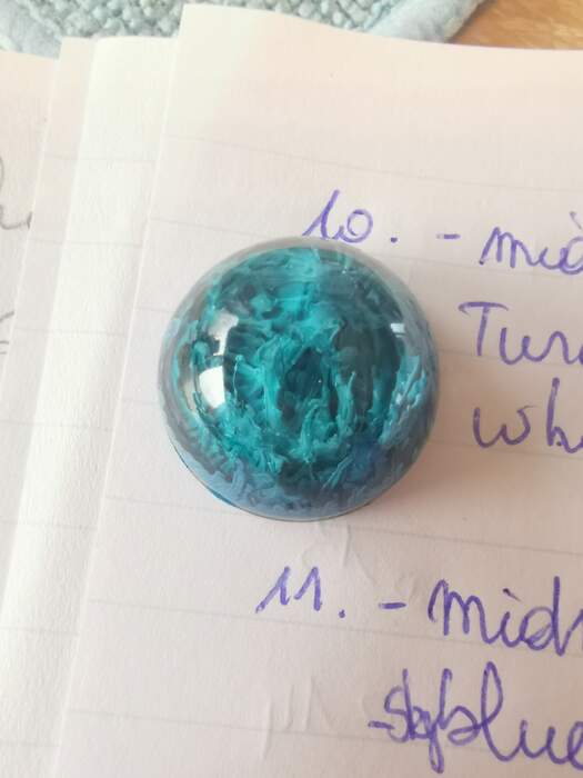 Petri dish resin cabochon 10 rond midnight blue turquoise witte cellen