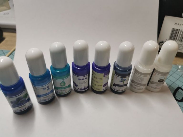 DecorRom color inks for petri dish resin