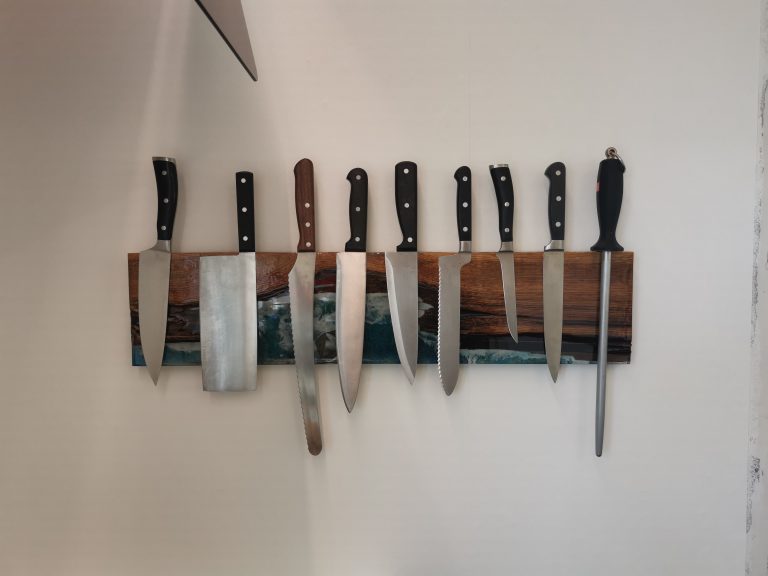 NL: Messenblok geplaatst in de keuken | EN: Knife block placed in the kitchen